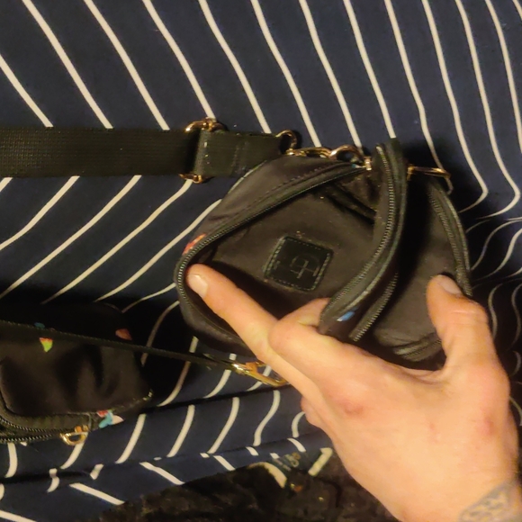 LD Crossbody Bag w/ attached & matching change purse - Picture 5 of 6